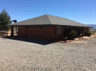 1355 S Desert Holly Dr, Cornville, AZ 86325