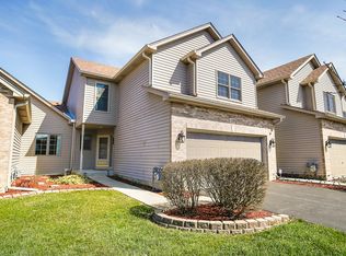 129 Fawn Ln, Elgin, IL 60120