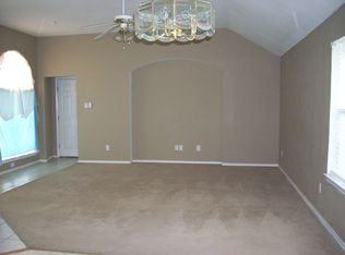 1041 Suffolk Ln, Cedar Hill, TX 75104