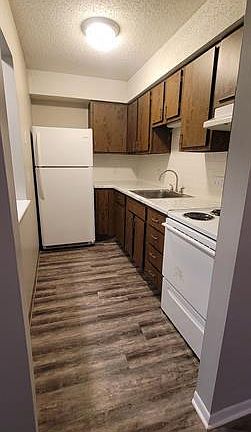 2nd image of 1005 Cato Ln #17324199