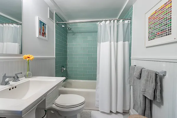 Sold by Compass | media 8