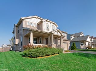 220 Prescott Ave, Elgin, IL 60124