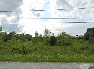 8461 S 13th St, Oak Creek, WI 53154