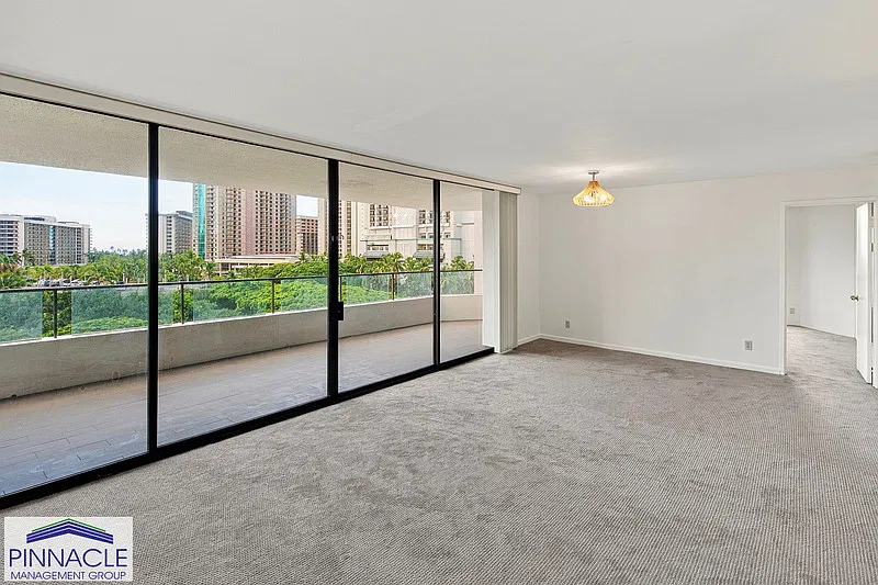2 bed, 2.0 bath, 1096 sqft, $4,300 — Photo 1