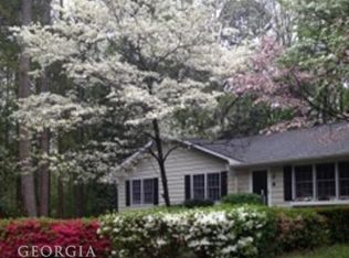 2397 Autumn Dr, Snellville, GA