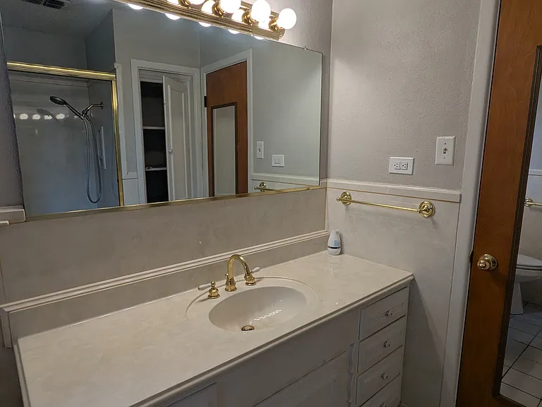 2311 Lange St — Photo 25
