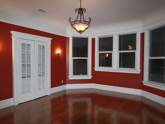 3rd image of 618 Sacramento St