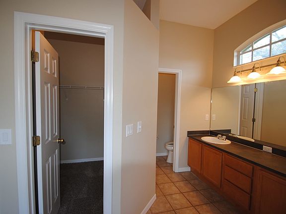 2nd image of 6505 Fox Crest Ln