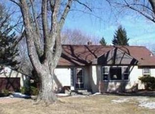 940 Ferndale St N, Maplewood, MN 55119