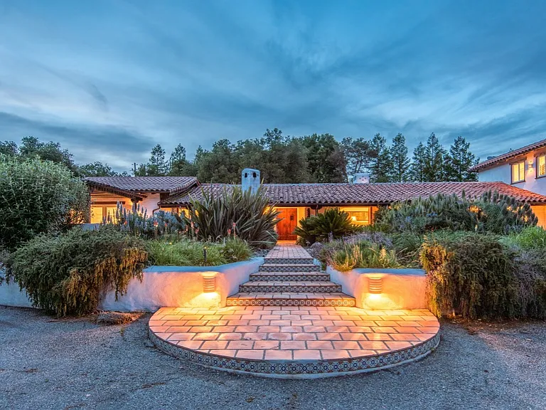 481 N Santa Cruz Ave — Photo 9