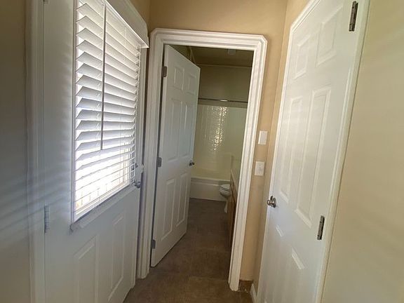 4th image of 1045 N Canyon St
