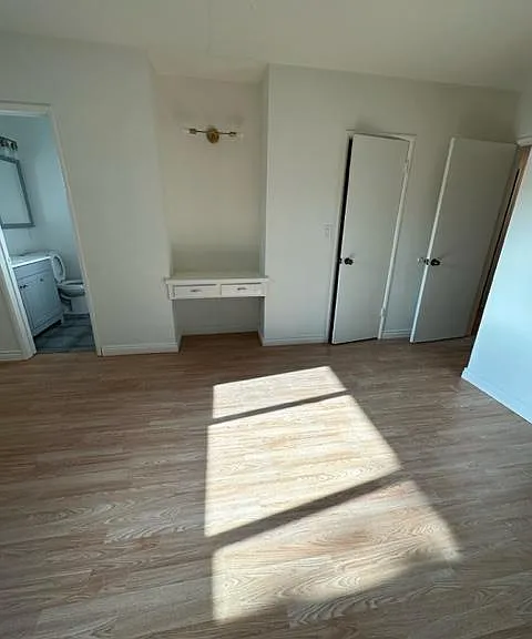 1642 W Brookdale Pl — Photo 8