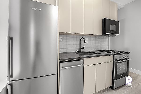 1st image of 305 E 75th St APT 27
