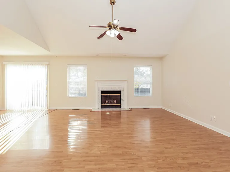 2313 Leighton Way — Photo 3
