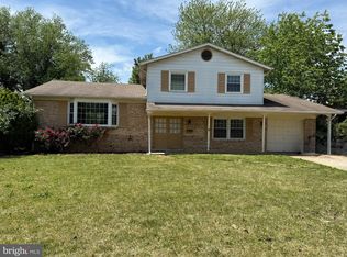7905 Esther Dr, Oxon Hill, MD 20745