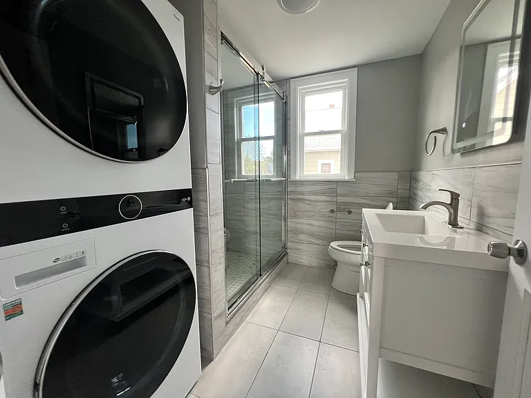 63 Gale St #2 — Photo 7