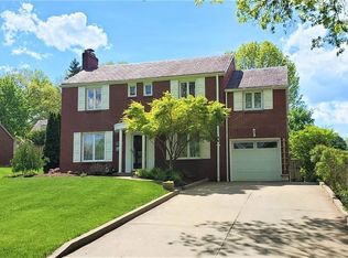 4621 W Barlind Dr, Pittsburgh, PA 15227
