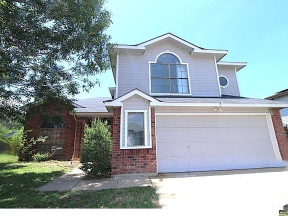 2nd image of 307 E Hogan Dr