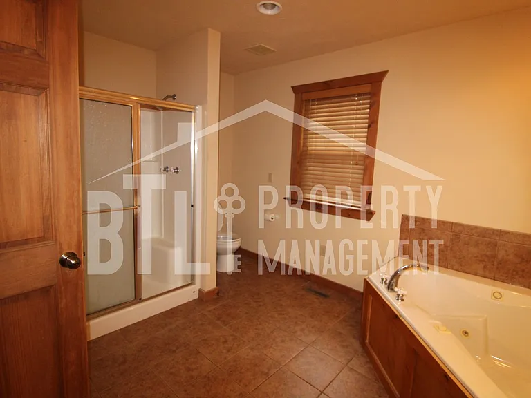 574 Baldknobber Dr #50 — Photo 22