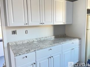 27 Des Moines Rd #2, Quincy, MA 02169