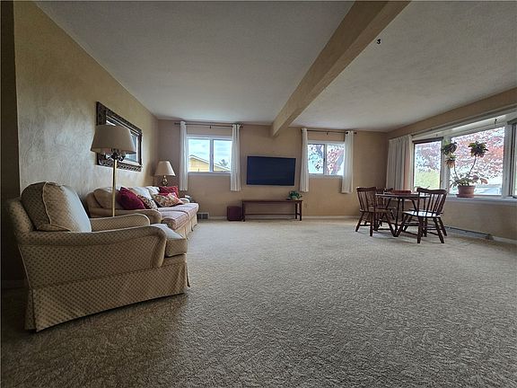 5th image of 121 Randy Dr
