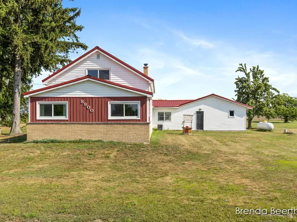 8800 Ellis Rd, Ravenna, MI 49451