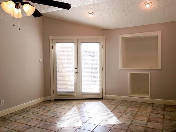 2nd image of 10855 Meadowglen Ln APT 945