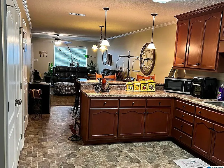 51 Jackson Ln #B — Photo 6
