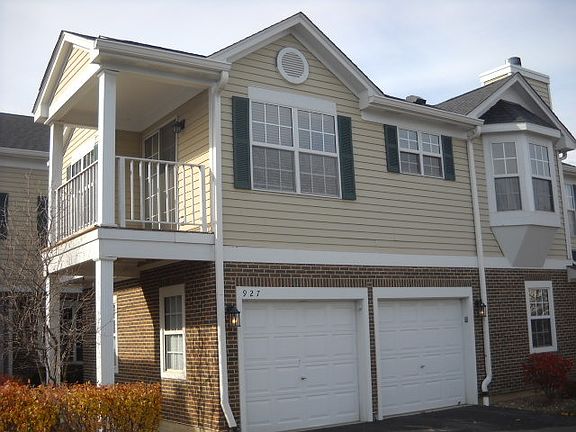 2nd image of 927 Ann Arbor Ln