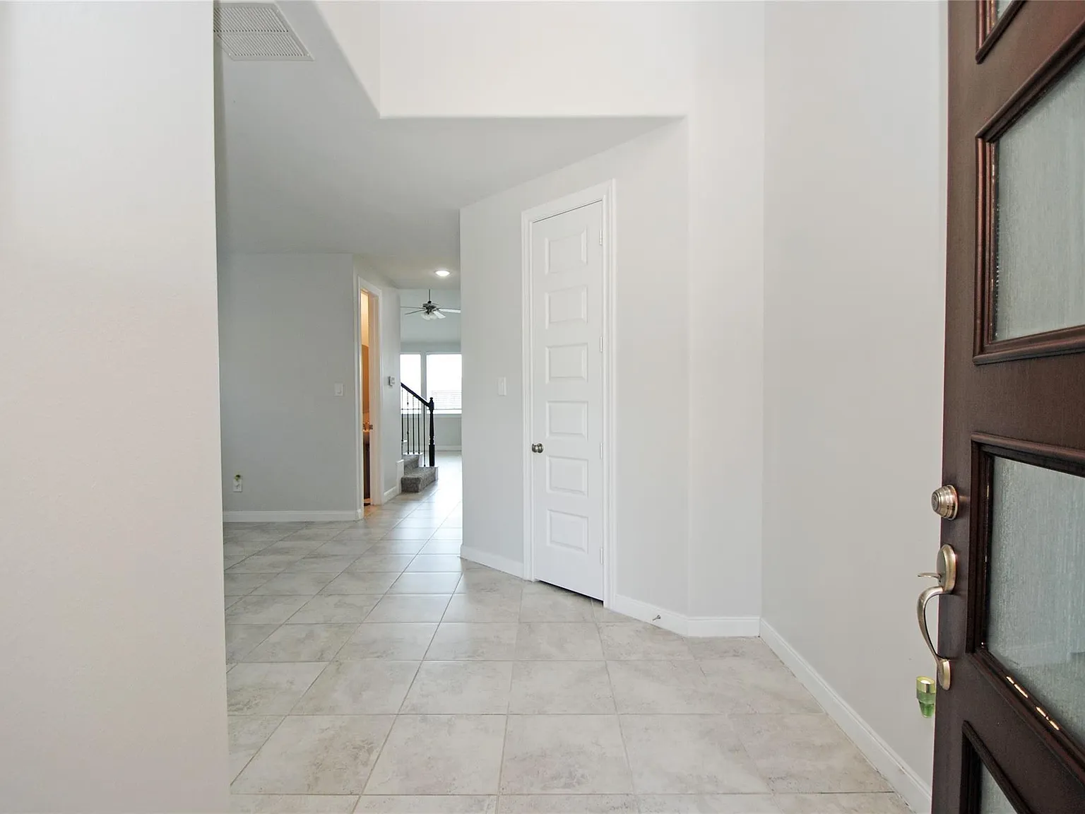 4 bed, 3.5 bath, 3044 sqft, $2,999 — Photo 3