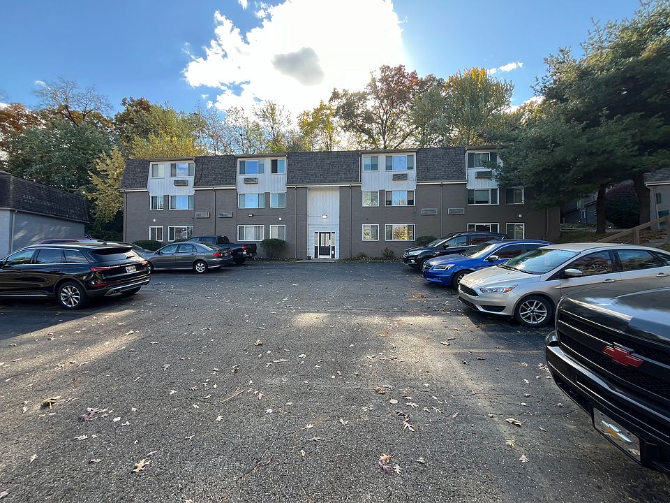 1st image of 4722 Castlebar St NW APT 8