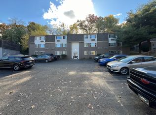 4722 Castlebar St NW APT 8, Canton, OH 44708