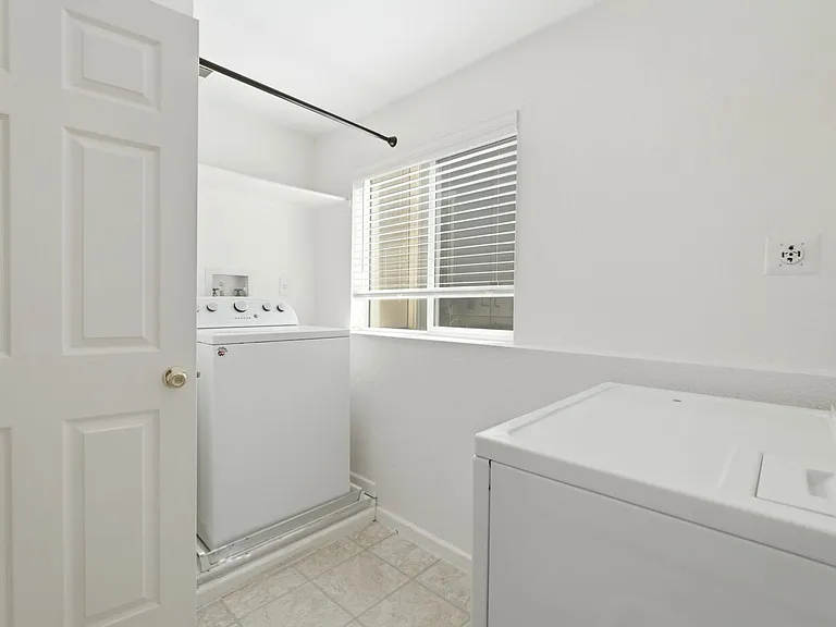 5155 Golden Eagle Pkwy — Photo 23