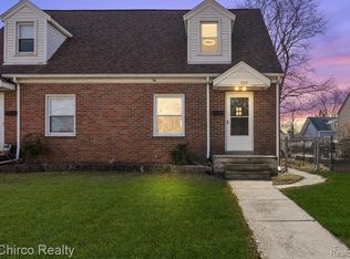 309 Jones St, Mount Clemens, MI 48043