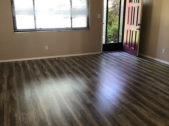 5th image of 4927 Teddy Dr