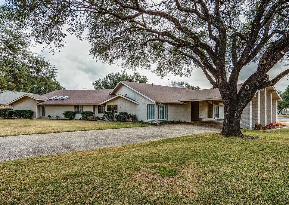 1st image of 6608 Glenhurst Dr