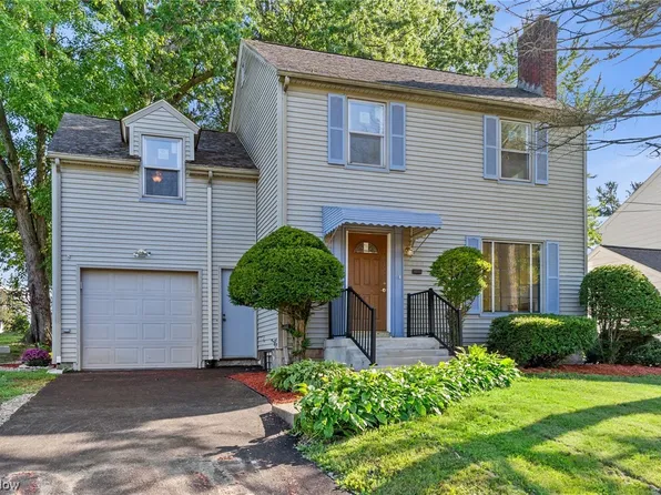 739 Pineview Ave, Youngstown, OH 44511
