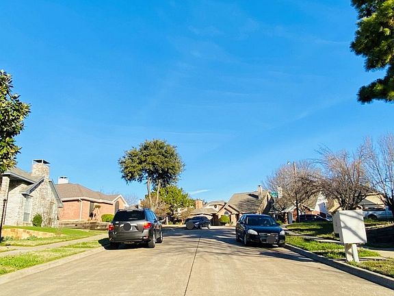 5th image of 1810 Green Oak Dr