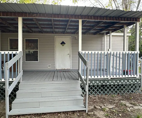 529 SE Julia Ter Photo 1