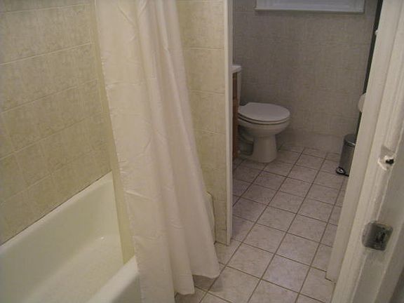 2nd image of 32-40 33rd St #1B