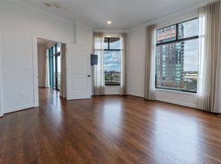 2828 Hood St APT 801, Dallas, TX 75219