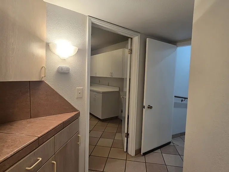 1176 W San Bruno Ave — Photo 25