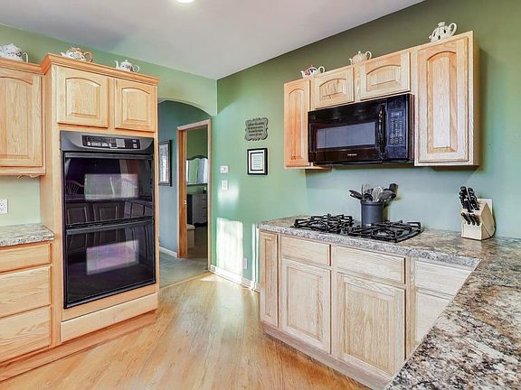 5th image of 4116 E Lake Shore Dr