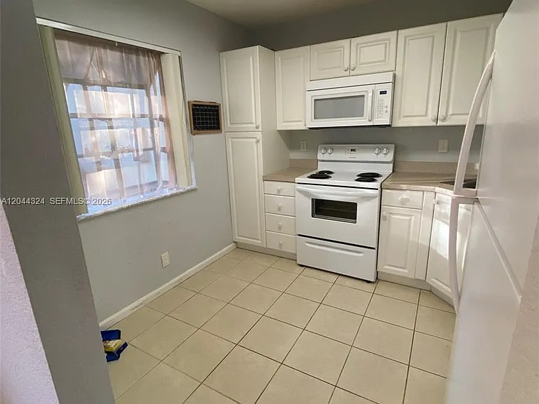 2442 NW 49th Ter #4319 — Photo 3