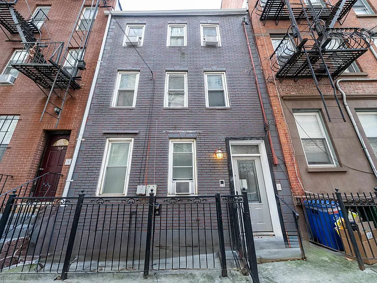 162 Steuben St #2 — Photo 10