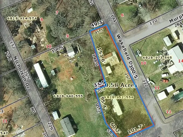 302 Wakefield Dr, Hodges, SC 29653