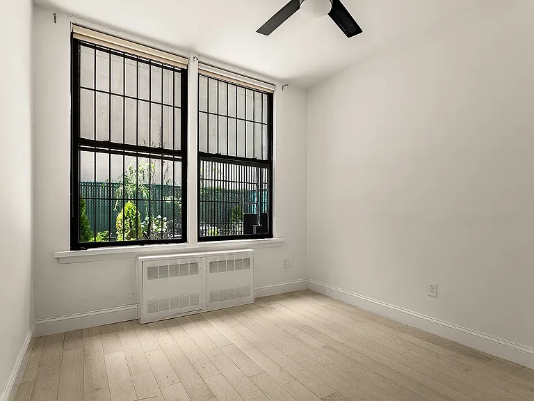 216 W 78th St #1E — Photo 7