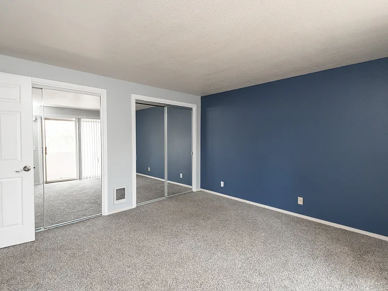 1050 NE Butler Market Rd #36 — Photo 17