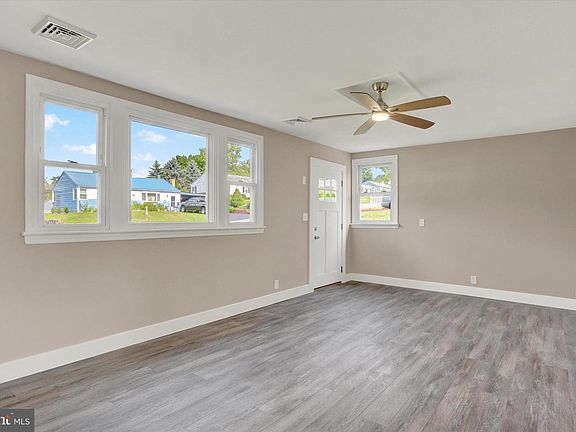 4th image of 55 Oliver Rd