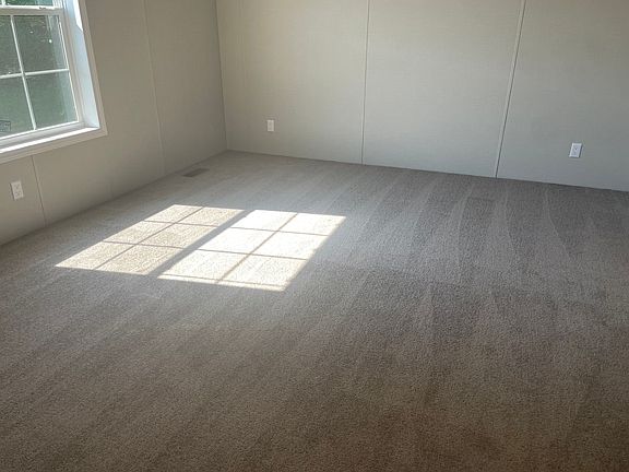 3rd image of 373 English Oak Ln #373